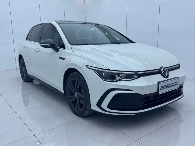 Volkswagen Golf — Фото автомобиля 3