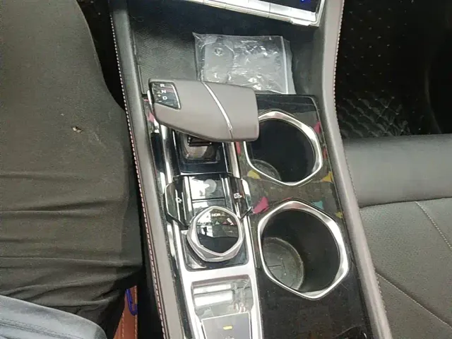 Changan Eado — Фото автомобиля 13