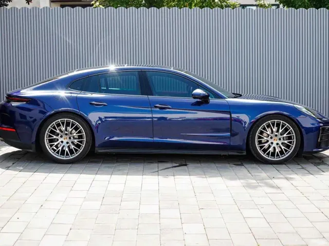 Porsche Panamera — Фото автомобиля 7
