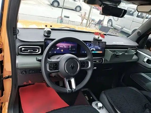 Baojun Yep — Фото автомобиля 9