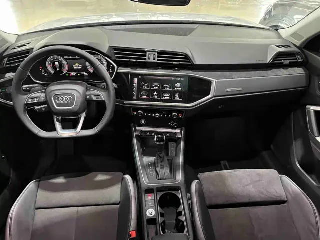Audi Q3 — Фото автомобиля 7