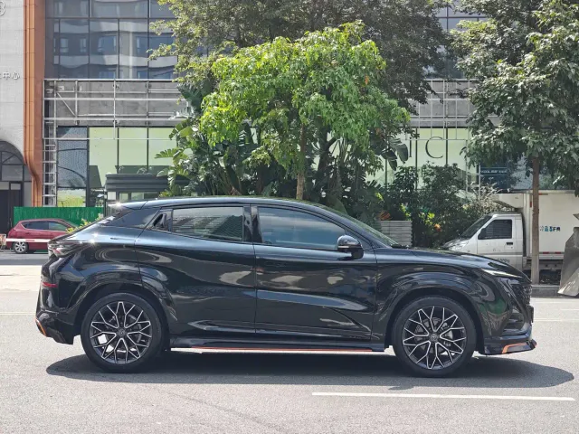Changan UNI-T — Фото автомобиля 4