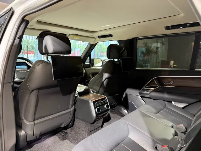 Land Rover Range Rover — Фото автомобиля 12