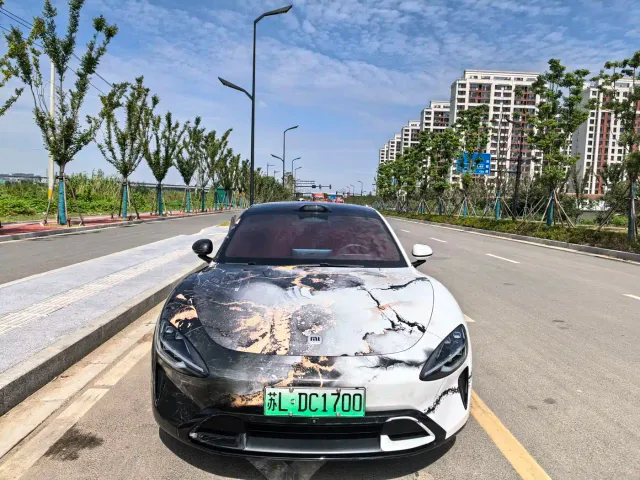 Xiaomi SU7 — Фото автомобиля 2