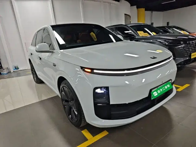 Li Auto L6 — Фото автомобиля 3