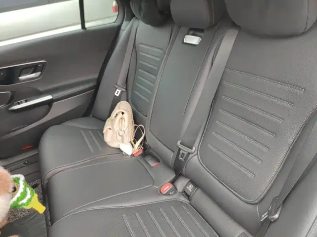 Mercedes-Benz C-Class — Фото автомобиля 14