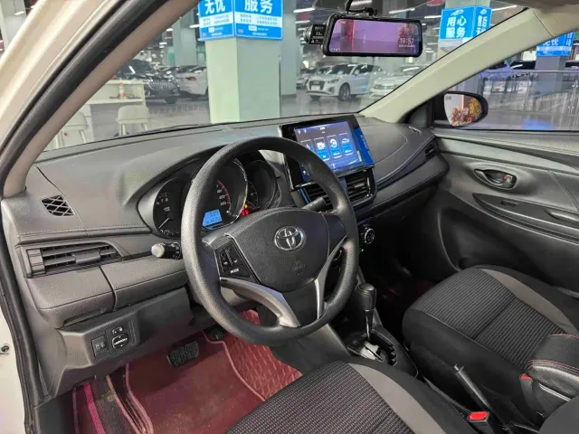 Toyota Vios — Фото автомобиля 5