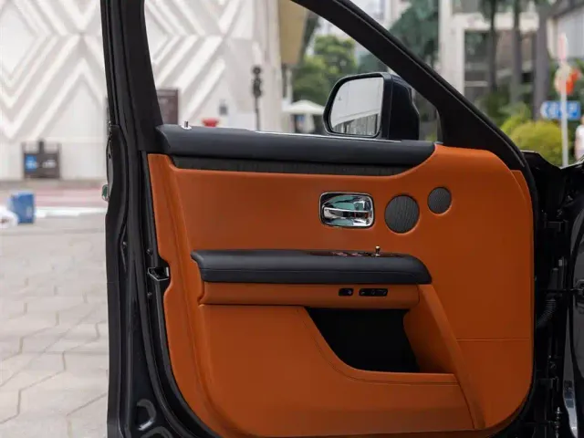 Rolls-Royce Ghost — Фото автомобиля 19