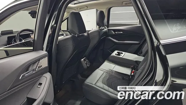 BMW 2 Series U06 — Фото автомобиля 17