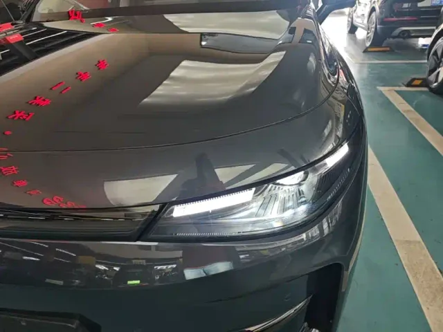 Leapmotor C10 — Фото автомобиля 23