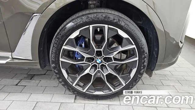 BMW X7 — Фото автомобиля 15