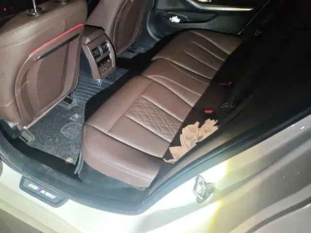 BMW 3 Series — Фото автомобиля 11