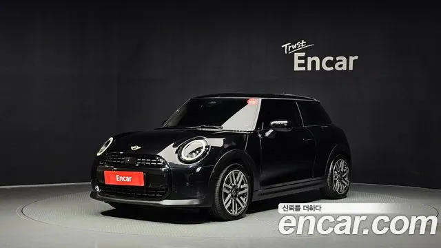Фотография автомобиля — MINI Cooper 4th Gen