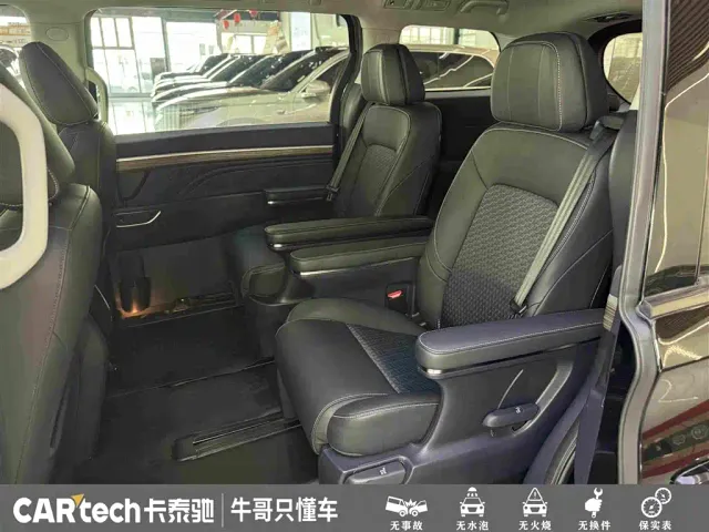 GAC Trumpchi M8 — Фото автомобиля 25