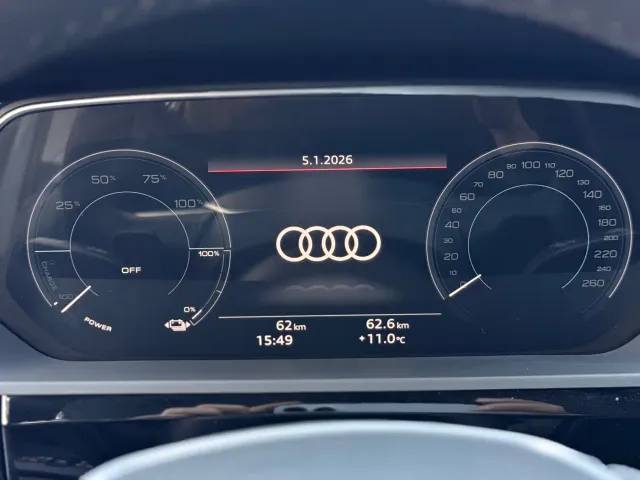 Audi e-tron — Фото автомобиля 23
