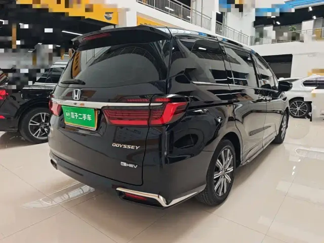Honda Odyssey — Фото автомобиля 6
