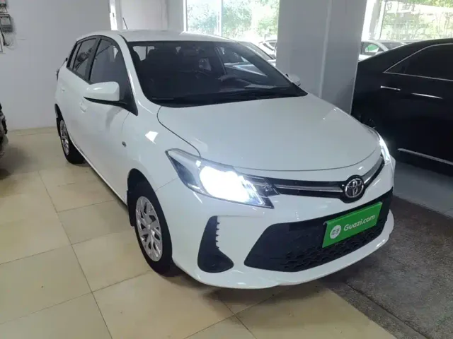 Toyota Vios FS — Фото автомобиля 3