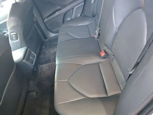 Toyota Camry — Фото автомобиля 16