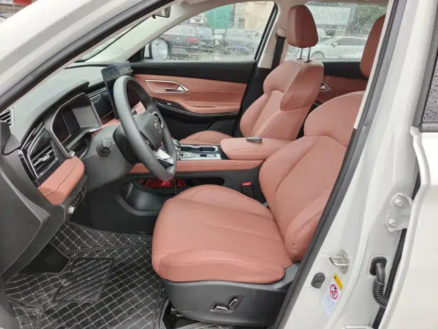 Changan CS75 — Фото автомобиля 14