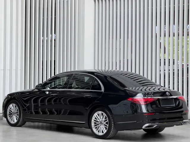 Mercedes-Benz S-Class — Фото автомобиля 4