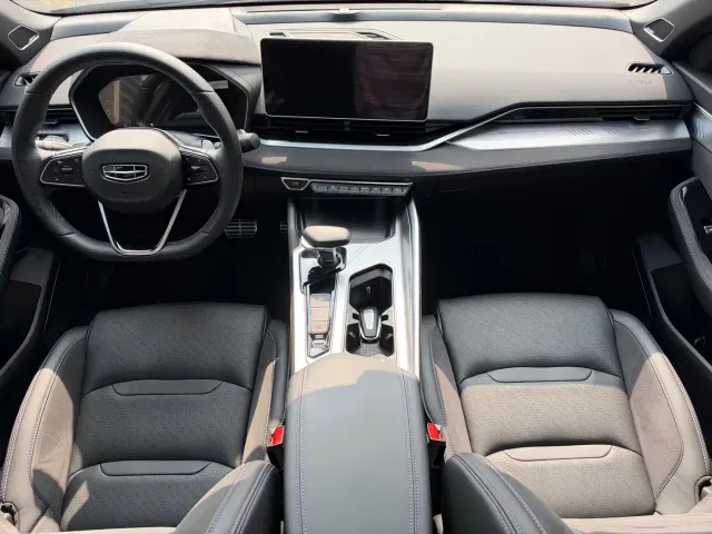 Geely Xingrui — Фото автомобиля 5
