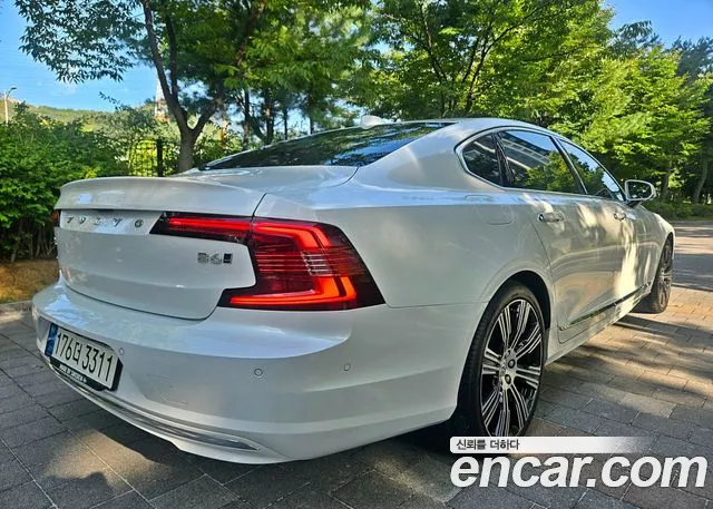 Volvo S90 — Фото автомобиля 5