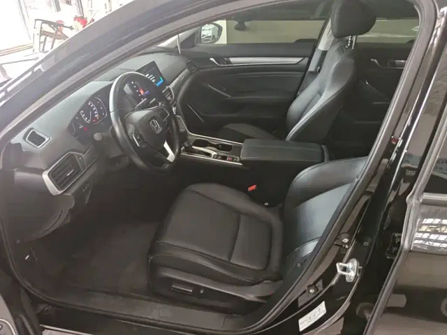 Honda Accord — Фото автомобиля 14