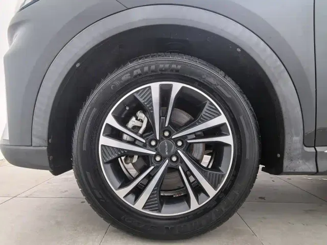 Jetour Jetour X70 PLUS 2021 1.6T DCT Star 7-Seater — Фото автомобиля 17