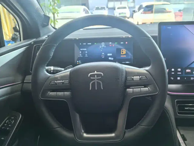 BYD Song L DM-i — Фото автомобиля 6