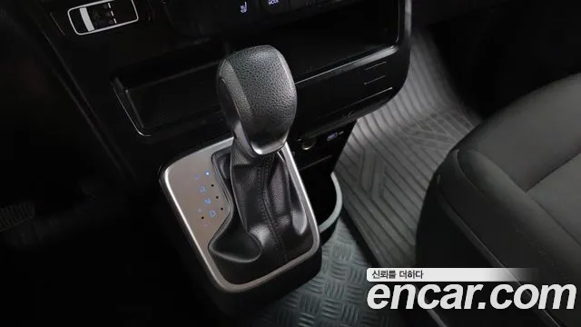 Hyundai Staria Staria Карго 5 мест — Фото автомобиля 9