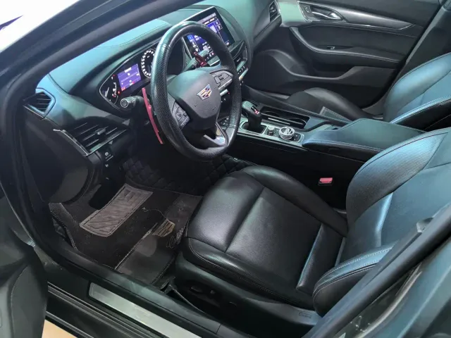 Cadillac CT5 — Фото автомобиля 6