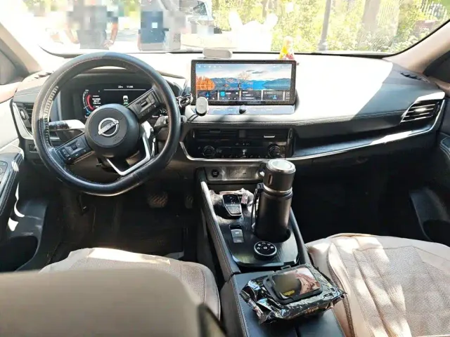 Nissan X-Trail — Фото автомобиля 10