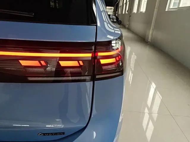 Volkswagen Tiguan L — Фото автомобиля 7