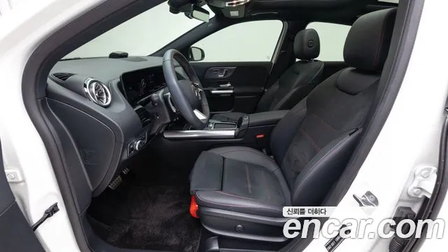 Mercedes-Benz GLA-Class H247 — Фото автомобиля 14