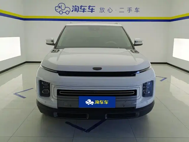 Geely ICON — Фото автомобиля 2