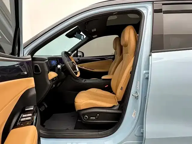 Geely Galaxy L7 — Фото автомобиля 12
