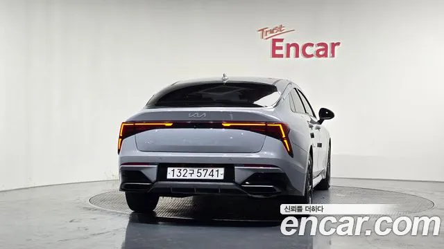 Kia K5 Новый K5 3 поколение 2.0 LPi(Для проката) — Фото автомобиля 4