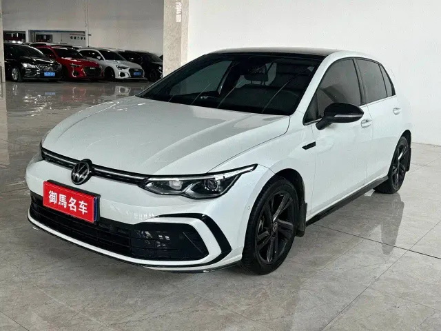 Фотография автомобиля — Volkswagen Golf