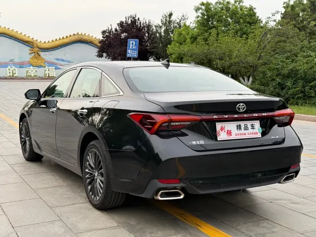 Toyota Avalon — Фото автомобиля 19