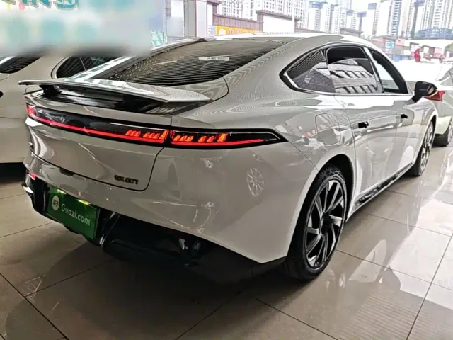 Dongfeng Yipai eπ007 2024 Extended Range 200 Ruyi Edition — Фото автомобиля 6