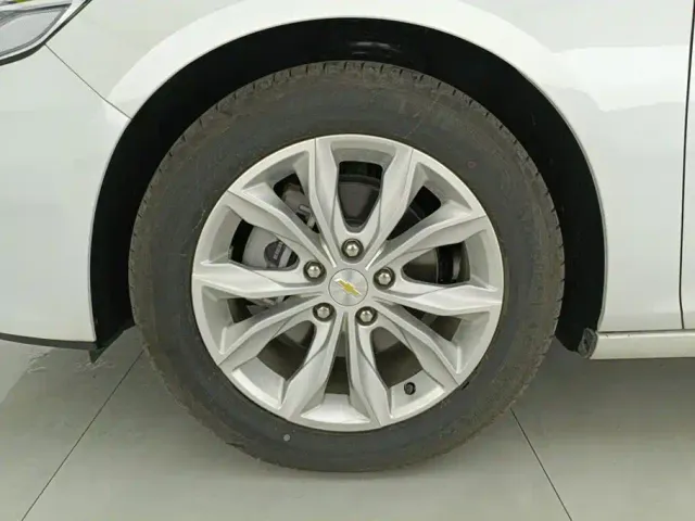 Chevrolet Malibu XL — Фото автомобиля 6