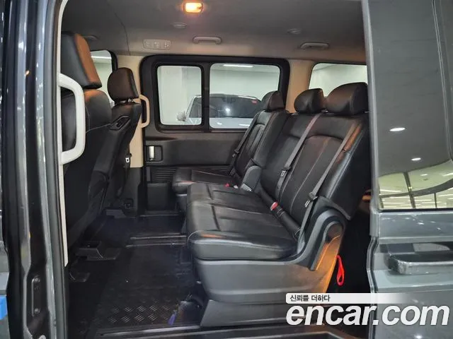 Hyundai Staria — Фото автомобиля 12