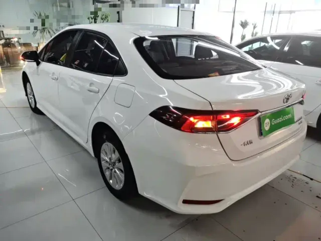 Toyota Corolla — Фото автомобиля 4