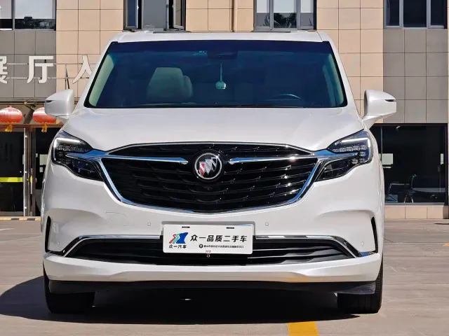 Buick GL8 — Фото автомобиля 2
