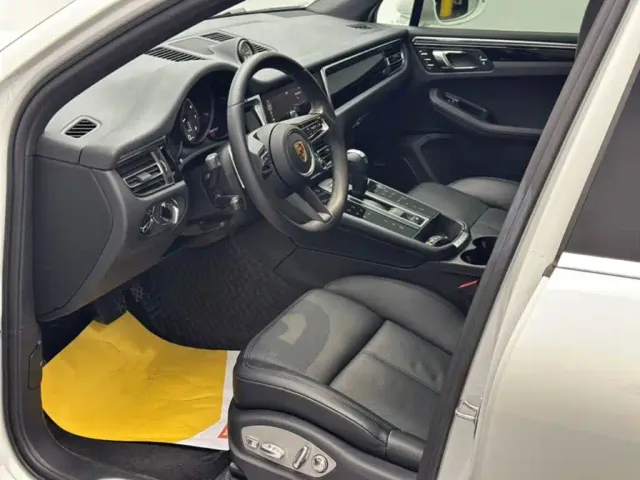 Porsche Macan — Фото автомобиля 10