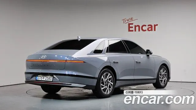Hyundai Grandeur Grandeur (GN7) 3.5 Бензин 2WD — Фото автомобиля 2