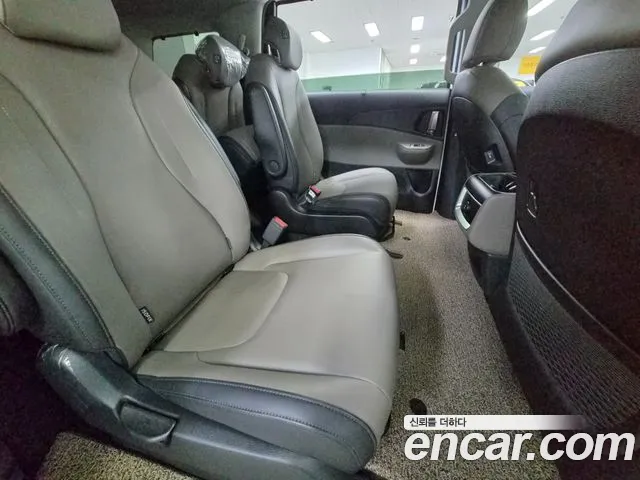 Kia Carnival 4th Gen — Фото автомобиля 17