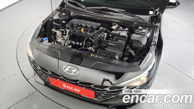 Hyundai AVANTE Avante (CN7) — Фото автомобиля 6