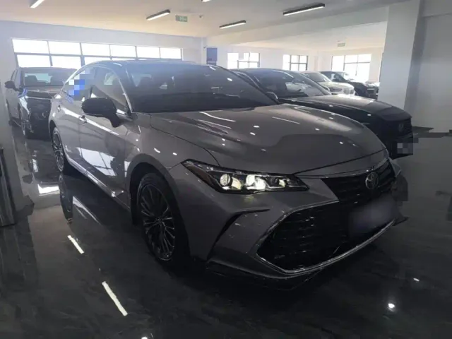 Toyota Avalon — Фото автомобиля 3