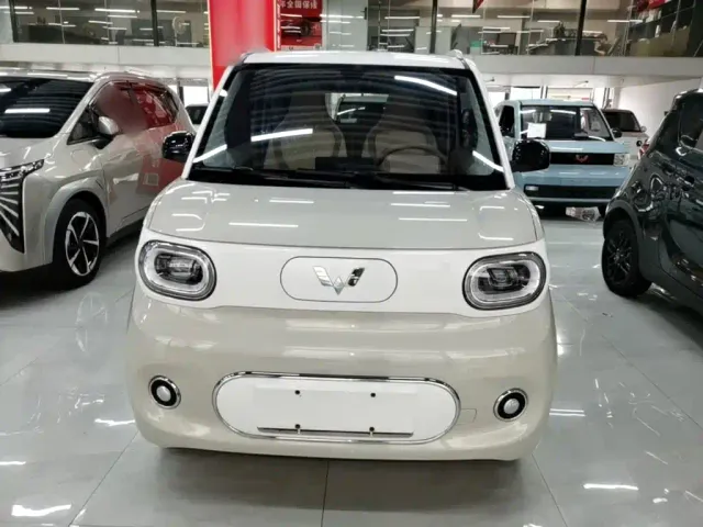 Wuling Hongguang Mini EV — Фото автомобиля 2
